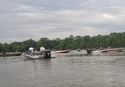 boats on ohio river