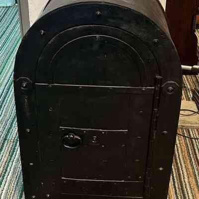 Photo of safe described in the news article
